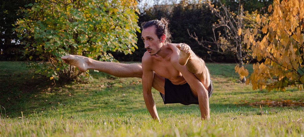 David-Lah-Joga-učitelj-Monomi-Tiho-Pero